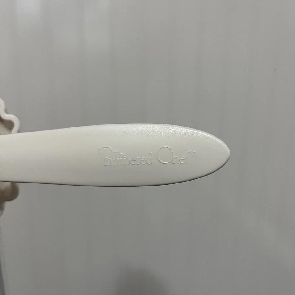 Pampered Chef Tart Quiche Pie Edge Fluting Tool Decorative Crust Edge Tool